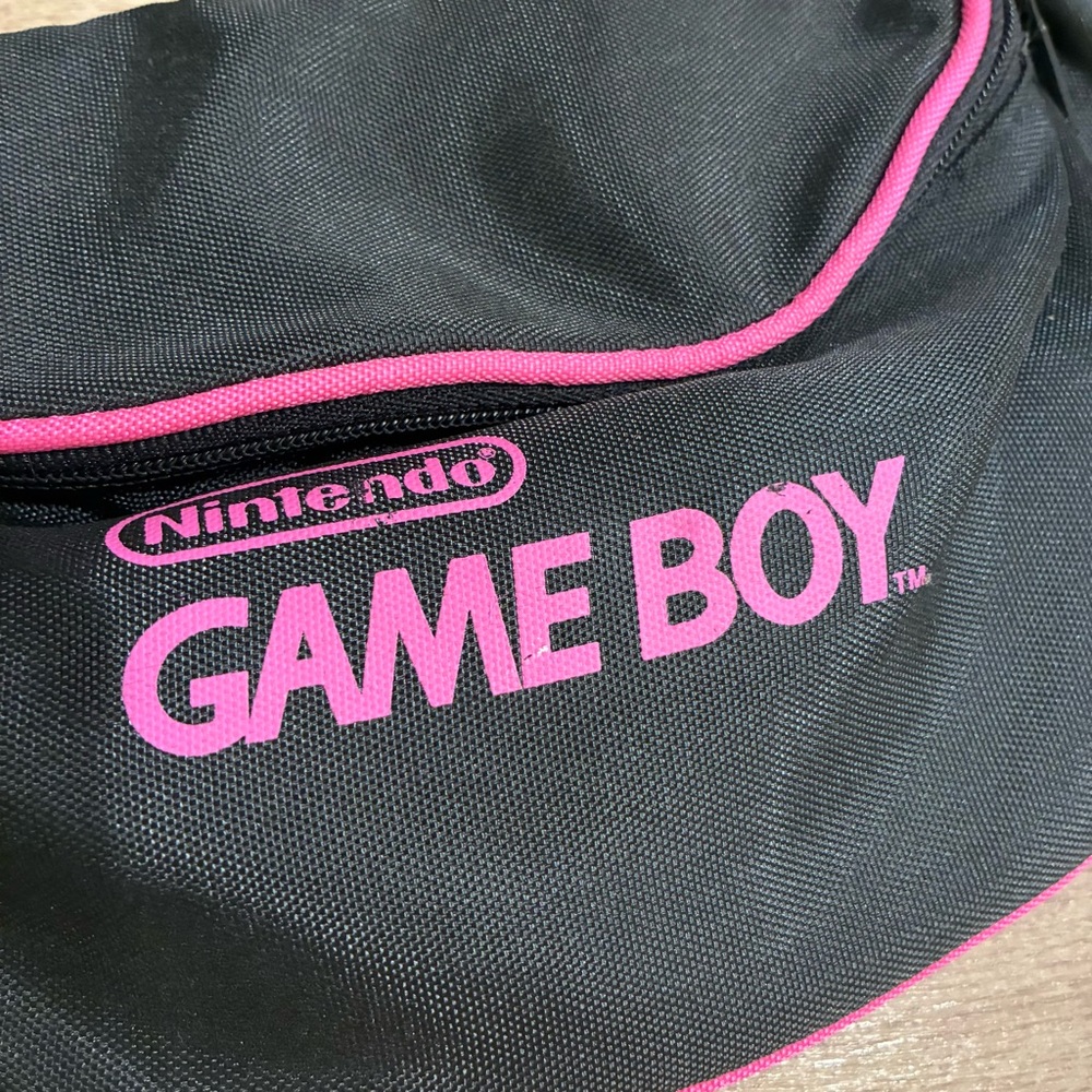GAMEBOY - Vtg 90s Black & Pink Nintendo Fanny Hip Beach Travel Waist Pack - Picture 2 of 5